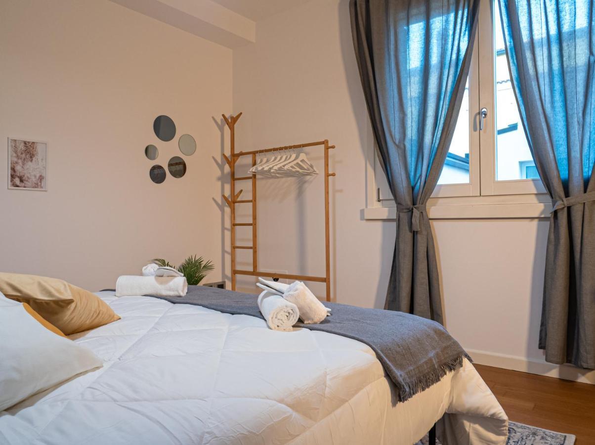 Maison Blanche: Appartamento Elegante Con Parcheggio Privato Mantova Eksteriør billede