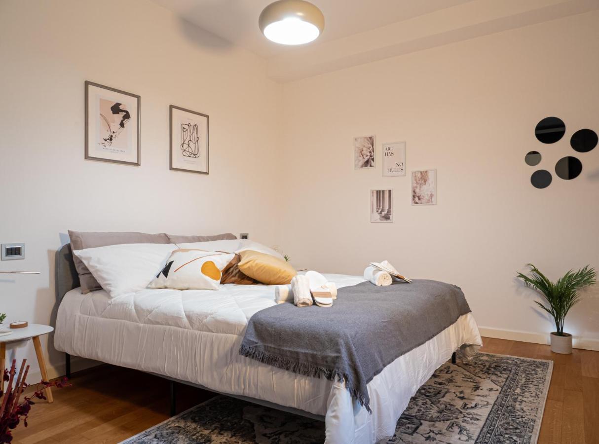 Maison Blanche: Appartamento Elegante Con Parcheggio Privato Mantova Eksteriør billede