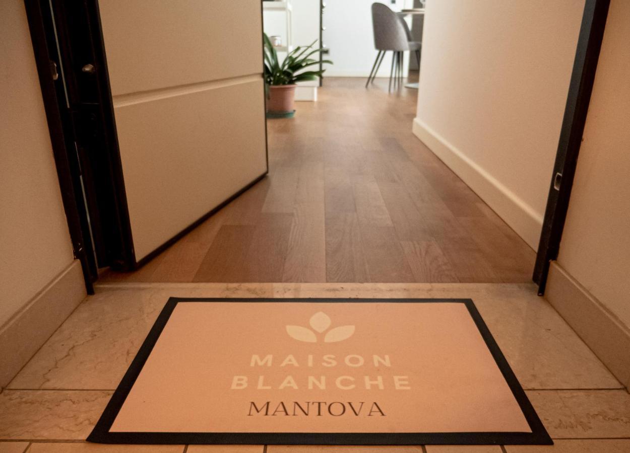 Maison Blanche: Appartamento Elegante Con Parcheggio Privato Mantova Eksteriør billede
